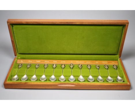 A modern cased set of twelve RHS parcel gilt silver flower spoon set.