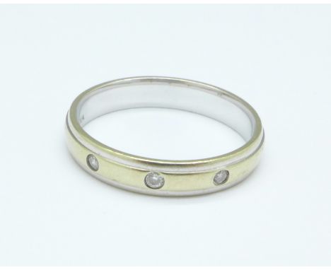 A 9ct gold and diamond ring, 2.9g, R
