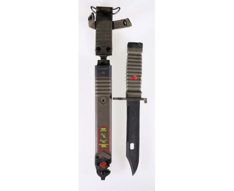 German KCB77M1 utility knife bayonet with wire cutter, sharpening block, bulb and saw back blade 17cm long with scabbard