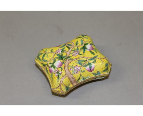 A CHINESE CANTON ENAMEL "PEACH TREE" BOX AND COVER.3ins wide.