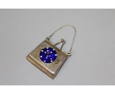 A SMALL .925 SILVER PURSE with inset circular enamel in blue. 1.25ins diameter.