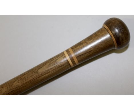 AN ELM AND BOXWOOD STICK.Date: 1890.  Country: English.An unusual and attractive stained elm stick with boxwood banding. 36in