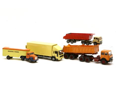 An 'Old Cars' made in Italy diecast Iveco commercial dumper truck, together with other die cast models to include a dumper tr