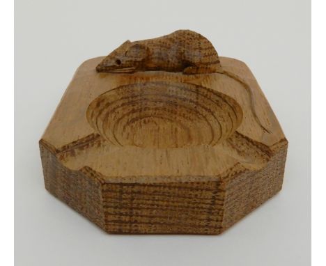 A ROBERT "MOUSEMAN" THOMPSON OF KILBURN OAK ASHTRAY (1876-1955) with carved mouse signature, 10 x 7.5cm Condition Report: NIC