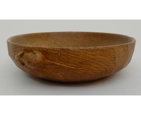 A ROBERT "MOUSEMAN" THOMPSON OF KILBURN OAK BOWL (1876-1955) with carved mouse signature, 15cm diameter Condition Report: nic