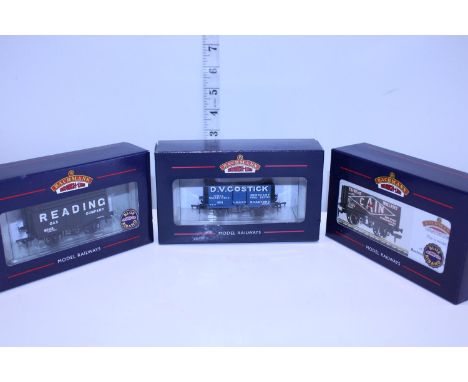 Three boxed Bachmann wagon models 