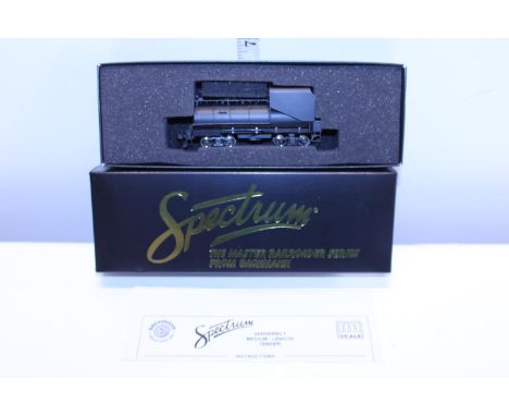 A Bachmann Spectrum 89901 HO gauge Vanderbuilt tender 