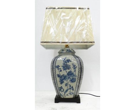 LAMP TABLE, 75cm H Chinese export style blue and white ceramic, with shade. 