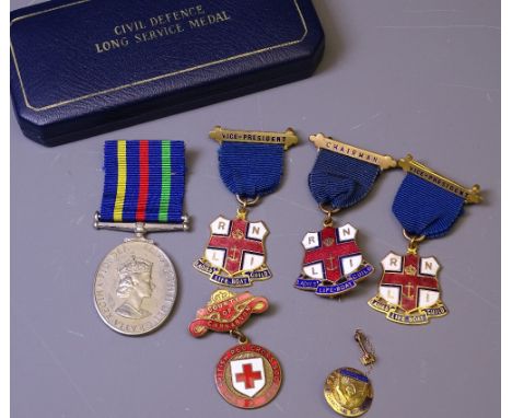 REGALIA - a cased Civil Defence long service medal with ribbon and a small parcel of RNLI and other related yellow metal and 