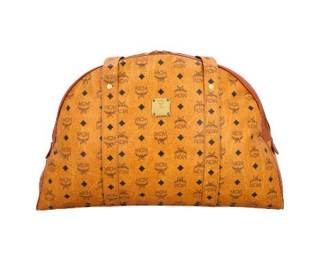 MCM VINTAGE Schultertasche, 90er Jahre. Klassische Visetos Serie in Cognacfarben mit goldfarbener Hardware. Front mit dekorat