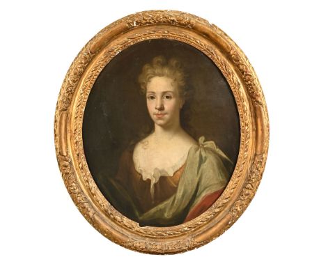 British School 18th century oval portrait of a lady.  72 cm x 62 cm, in giltwood and gesso frame.  (see illustration).   COND