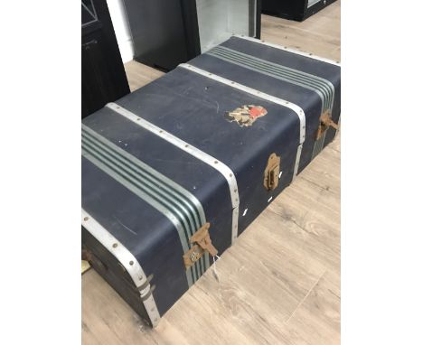 METAL BOUND CABIN TRUNK