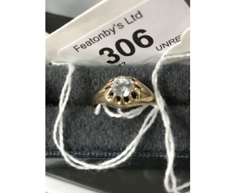 LARGE GENT'S 9 CT GOLD GYPSY STYLE RING WITH C.Z
