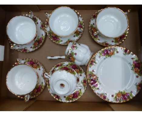 Royal Albert old country roses pattern items to include 6 salad plates, 5 soup coupes with 6 saucers, and preserve pot and sp