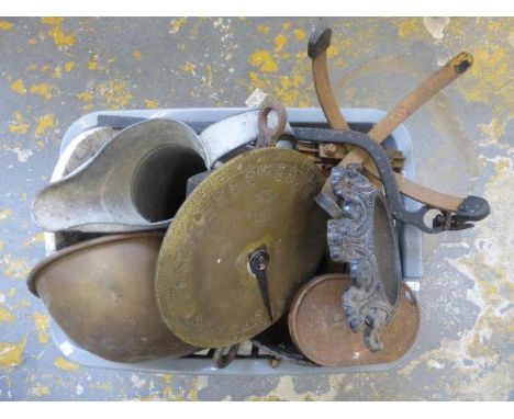 An assortment of metalware including a Slater 30016 set of scales, potato scales and weights etc. 