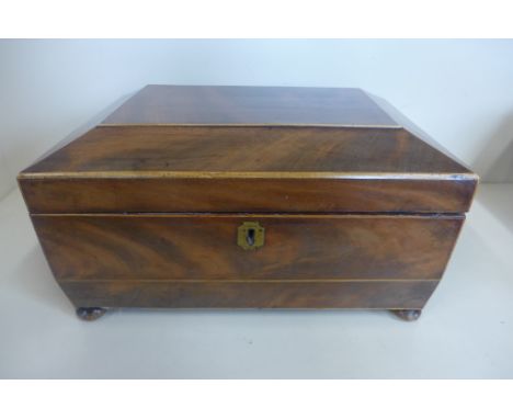 A 19th century mahogany two section tea caddy, 17cm x 36cm x 22cm 