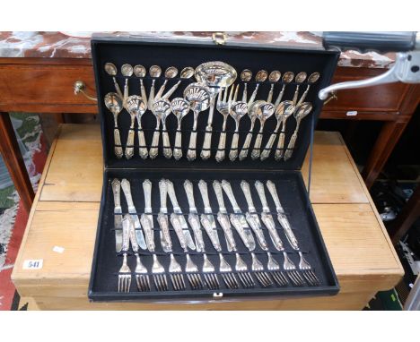 Cased Italian Silver plated Canteen of Cutlery 
