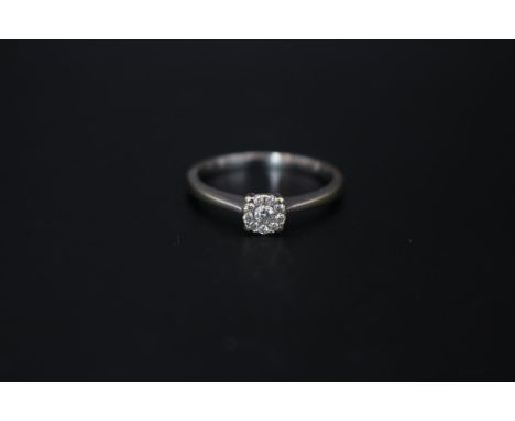 Ladies 9ct White Gold Diamond Cluster ring. Size K 