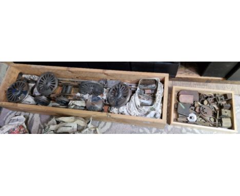2 boxes of live model steam engine parts, gauge unknown. 