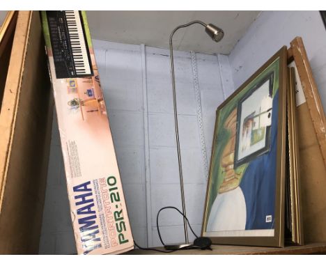 A keyboard and lamp etc.
