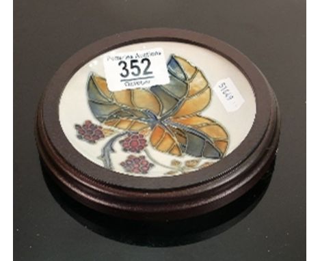 Moorcroft framed modern pin dish: Measures 12cm. 