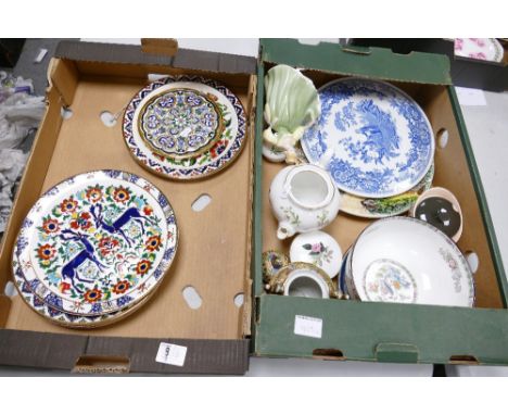 A mixed collection of items to include: Tuscan Floral Decorated Teapot, Wedgwood Kutani Crane patterned fruit bowl, Spode Ita