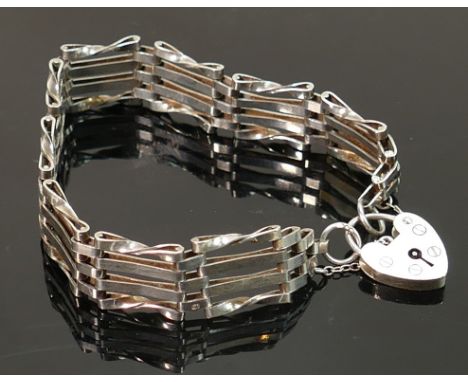 Silver gate bracelet, 14.2g: 