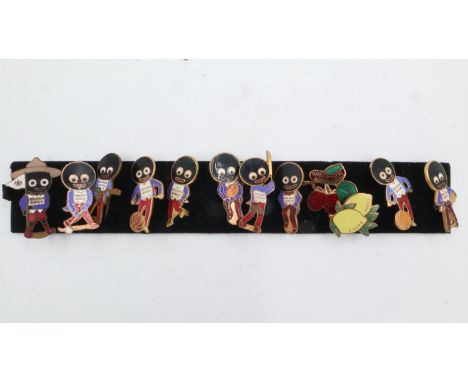 Collection of Robertsons Golden Shred and Silver Shred advertising pin badges and one pendant (13). UK P&P Group 1 (£16+VAT f