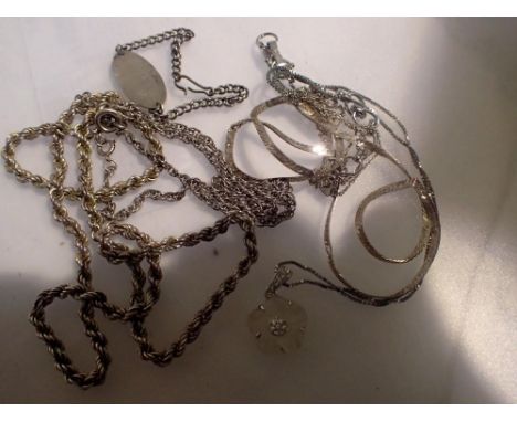 Mixed 925 silver necklaces including Swarovski. UK P&amp;P Group 1 (£16+VAT for the first lot and £2+VAT for subsequent lots)