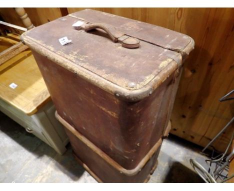 Steamer trunk. Not available for in-house P&amp;P 