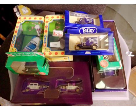 Mixed boxed model cars including Corgi Noddy. Not available for in-house P&amp;P 