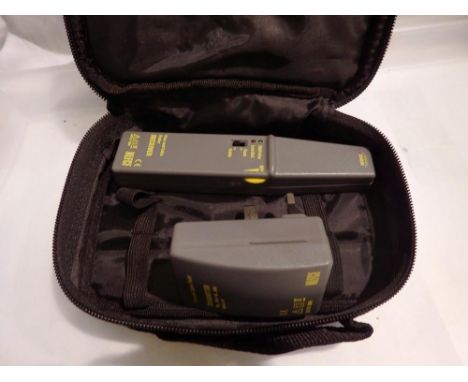 Newlec fuse and cable finder in case. UK P&amp;P Group 1 (£16+VAT for the first lot and £2+VAT for subsequent lots) 