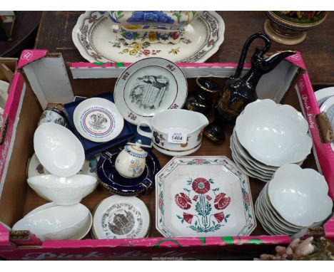 A quantity of china including Royal Worcester trinket dishes, Coalport avocado dishes, small display plate in memory of Perse