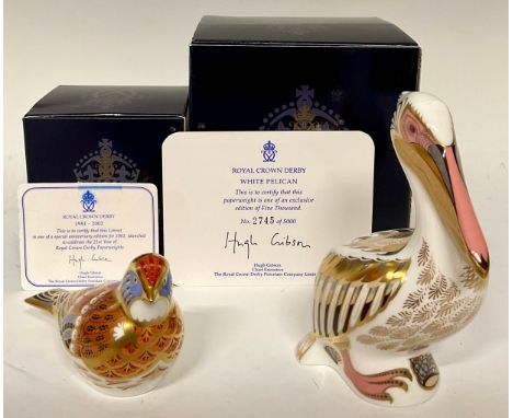 A Royal Crown Derby paperweight, Linnet, special anniversary edition for the 21st year in 2002, designed by Tien Manh Dinh, g