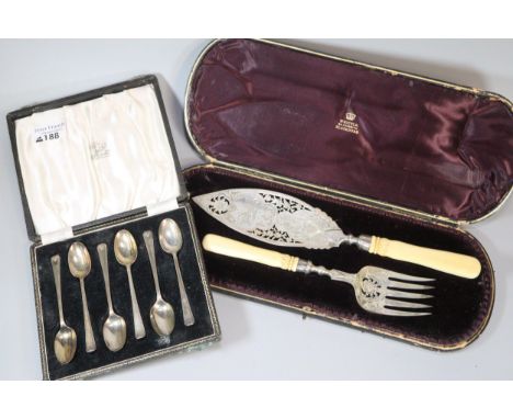 Set of six silver teaspoons in fitted case, 2.5 troy ounces together with a cased silver plated fish server and fork. (B.P. 2