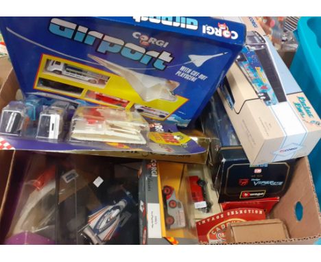 Box of toys to include: Corgi Jean Richard Circus, Corgi  Classics and other diecast model vehicles, Williams Renault Damon H