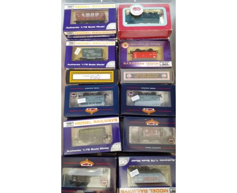 Plastic box of Bachmann Branch-Line and Dapol OO scale model railways items, all in original boxes.   (B.P. 21% + VAT) 