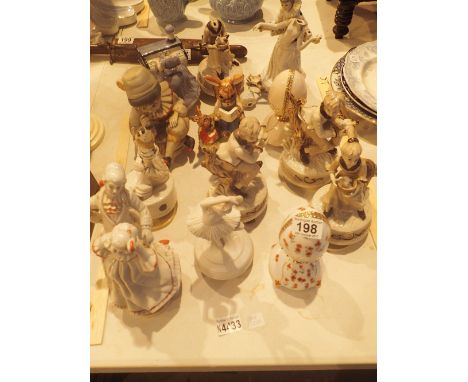 Box of musical ceramic items
