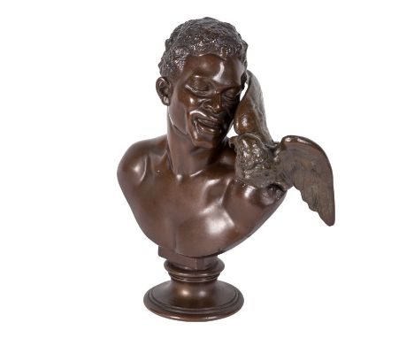 ENCKE, ERDMANN (1843-1896), "Büste eines Afrikaners mit Papagei", Metallguss in Bronzeart brauntonig patiniert, im Guss signi