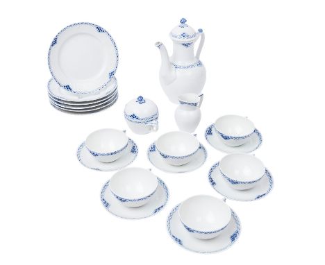 ROYAL COPENHAGEN Kaffee, bzw. Teeservice f. 6 Personen 'Princess', 1. Wahl, 2. Hälfte 20. Jh. 6 Teetassen (525), 6 Untertasse