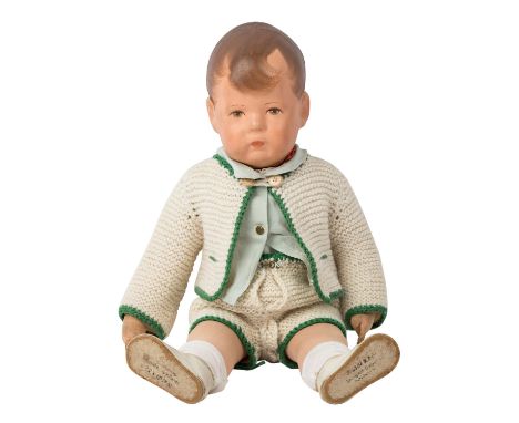 KÄTHE KRUSE Puppenjunge, Anfang 1940er Jahre, Puppe I. schmal, gut erhaltene Gesichtsbemalung mit Strahleniris, Nasenspitze m