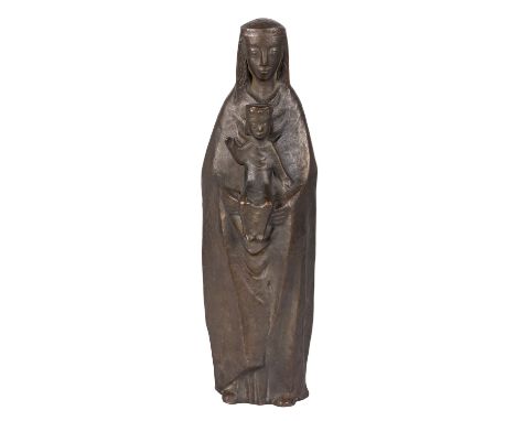 KÜNSTLER AUS DER MITTE DES ZWANZIGSTEN JAHRHUNDERTS "Maria mit dem Jesuskind im Arm" Bronze, monogramiert: "N.L.". H: 42 cm. 