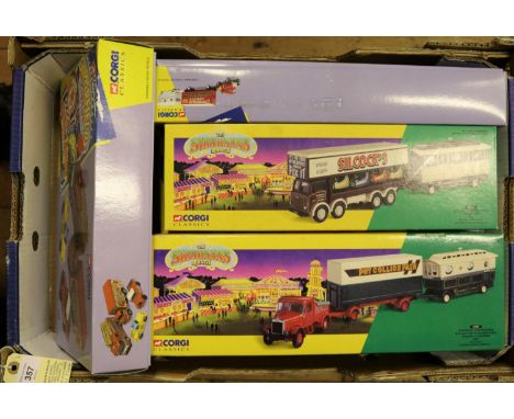 5 Corgi Classics Circus series. 4x Chipperfield's Circus-  2x Scammell Highwayman Trailer &amp; Caravan (97885). Foden Closed