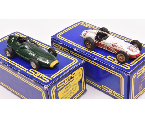 2x SMTS 1:43 scale Racing Cars. 1958 Vanwall, Belgian G.P. RN4, driver Tony Brooks in B.R.G. Together with a 1962 American Wa