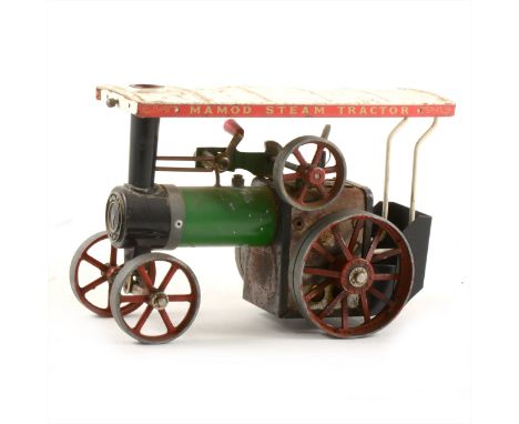 Mamod live steam traction engine, unboxed. (Qty: 1)