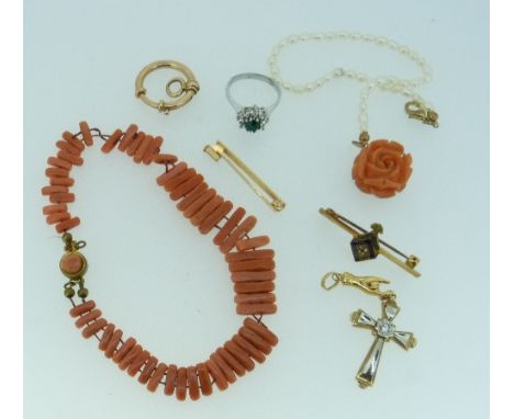 A small collection of Jewellery, including a small 18ct gold tie pin, 1.7g, a 9ct yellow gold and enamel livery club bar broo