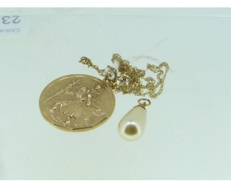 A 9ct yellow gold St. Christopher Pendant, together with a 9ct fine trace chain and a faux pearl pendant, total weighable gol