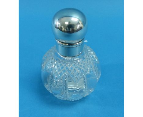 An attractive Victorian silver mounted cut glass Scent Bottle, by Army & Navy Cooperative Society Ltd., hallmarked London, 18