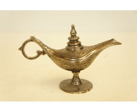 Pewter Aladdin lamp 