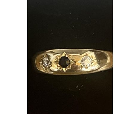 9ct Gold ring set with sapphire &amp; cz stones Size O 